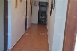 Kuća Prodaja, Ližnjan , kuća u nizu sa tri apartmana., Ližnjan, Σπίτι