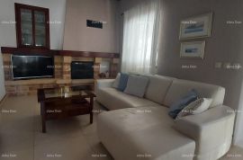 Kuća FAŽANA Apartmanska sa 7 apartmana. Neposredna blizina mora , uređenih plaža., Fažana, House