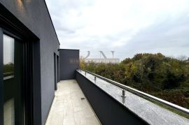 ZAGREB - ČRNOMEREC - MODERAN PENTHOUSE SA GARAŽOM I VPM!, Črnomerec, Apartamento