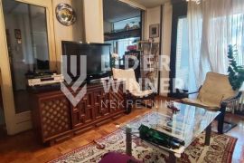 Na odličnoj lokaciji, I sprat, 3.5 ID#131025, Čukarica, Appartement