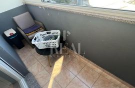 Prodaja adaptiranog stana na Krimeji 2S+DB  70.10 M2, Rijeka, Appartment