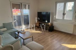 Prodaja adaptiranog stana na Krimeji 2S+DB  70.10 M2, Rijeka, Appartment