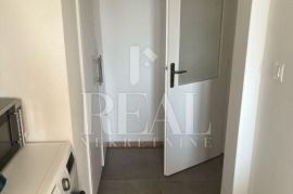 Prodaja adaptiranog stana na Krimeji 2S+DB  70.10 M2, Rijeka, Appartment