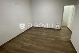 Split, poslovni prostor u prizemlju stambene zgrade, Split, Propriedade comercial