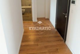 Lux Stan Vukov Spomenik, 4.0, Cg, 107m2, Bez provizije, Zvezdara, Wohnung