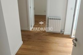 Lux Stan Vukov Spomenik, 4.0, Cg, 95m2, Bez provizije, Zvezdara, Wohnung