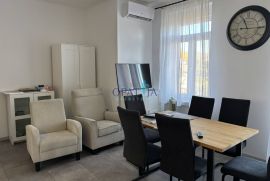 OPATIJA-CENTAR - samo kod nas, Opatija, Apartamento