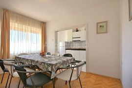 Apartmanska kuća, 12 apartmana,blizina plaže, Umag, Umag, Kuća