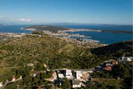 Vila s prekrasnim pogledom, prodaja ili godišnji najam, 237 m2, Seget Gornji, Seget, Kuća