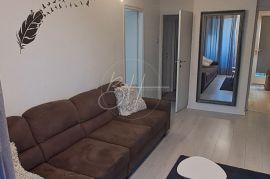 Dvosoban stan s dvije terase, Pula, 63 m2, Pula, Apartamento