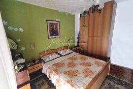 Jednosoban stan s balkonom, Pula, Appartement