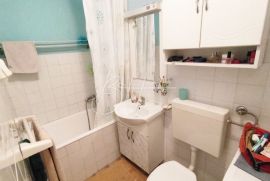 Jednosoban stan s balkonom, Pula, Appartement