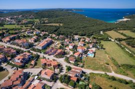 Prostrana kuća sa velikim potencijalom u blizini mora, Pula, Ev