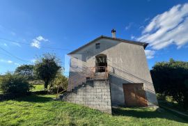 Istra veliko imanje sa 5 ucrtanih objekata, Pićan, Ev