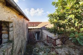 Grižane - kamena kuća za renovaciju, Vinodolska Općina, Casa