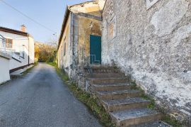 Grižane - kamena kuća za renovaciju, Vinodolska Općina, Casa