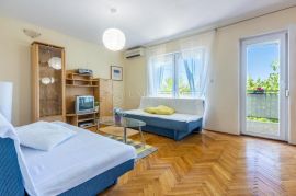 CRIKVENICA, DRAMALJ - STAN S POGLEDOM NA MORE I GARAŽOM, Crikvenica, Apartamento