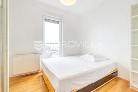 Zagreb, Maksimir, komforan dvosoban stan s terasom NKP 49m2, Zagreb, Flat