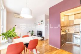 Zagreb, Maksimir, komforan dvosoban stan s terasom NKP 49m2, Zagreb, Flat