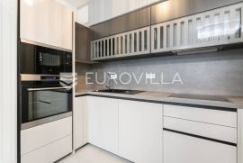 Zagreb, Bundek, prekrasan dvosoban stan+parkirno garžano mjesto NKP 60 m2, Zagreb, Appartement