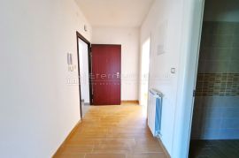 PRIZEMLJE SA GARAŽOM I POGLEDOM NA MORE, Rijeka, Appartment