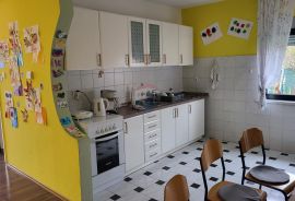 Velika Gorica - centar, kuća na prodaju 350 m2, Velika Gorica, Haus