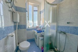 RIJEKA, PEĆINE - PRILIKA gospodski stan 105m2 prvi red do mora, Rijeka, Appartment