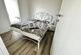 STANOVI, ZADAR - TOP PRILIKA! Prostran stan od 74 m2!, Zadar, Flat