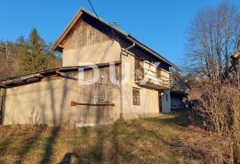 OGULIN, OKOLICA - Dvije kuće s prostranim zemljištem i turističkim potencijalom u netaknutoj prirodi, Ogulin, بيت