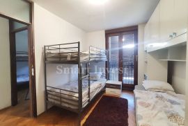 KRNJEVO, komforan stan 3S+DB, veliki balkon, 2.kat, lift, Rijeka, Apartamento