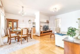 Zagreb, VMD Radnička, prekrasan trosoban NKP 97 m2 + garaža, Zagreb, Appartment