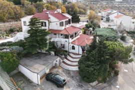 Klenovica kuća, Novi Vinodolski, House