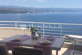 Opatija, četverosobni dvoetažni penthouse s panoramskim pogledom na more, Opatija, Stan