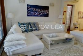 Opatija, četverosobni dvoetažni penthouse s panoramskim pogledom na more, Opatija, Stan