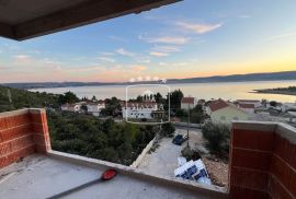 Seline - novogradnja ap. prizemlje sa pogledom na more i vrtom! 278000€, Starigrad, شقة