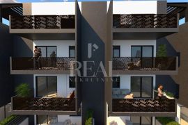 Trogir balančane stan u prizemlju 2S+DB 56m2, Trogir, Apartamento