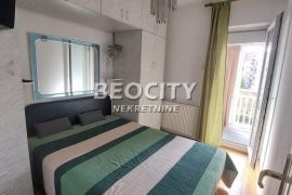 Novi Sad, Nova Detelinara, Trg majke Jevrosime, 2.5, 40m2, Novi Sad - grad, Appartment