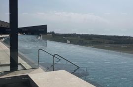 Stan Umag, resort luksuza i ljepote! Prodaja stanova u resortu sa krovnim infinity bazenom od 105m, Umag, شقة