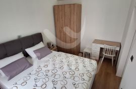 APARTMANSKA KUĆA SA 4 STANA I POGLEDOM NA MORE, Vodnjan, Kuća