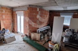 APARTMANSKA KUĆA SA 4 STANA I POGLEDOM NA MORE, Vodnjan, Kuća