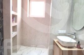 LUKSUZAN TROSOBAN STAN U BLIZINI PLAŽE, Rovinj, Appartement