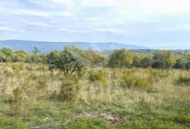 PROSTRANO GRAĐEVINSKO ZEMLJIŠTE NA MIRNOJ LOKACIJI, Marčana, Terrain