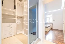 Zagreb, Donji grad, adaptiran dvosoban stan 68 m2 u visokom prizemlju, Zagreb, Appartamento