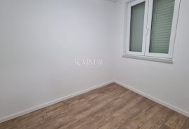 Novi vinodolski, Povile - stan 2S+DB svega 200m od mora, Novi Vinodolski, Appartement