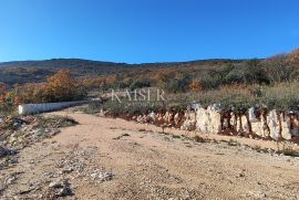 Istra, Rabac - građevinsko zemljište s panoramskim pogledom na more, 9 160 m2, Labin, Terra