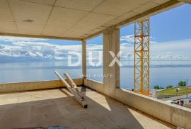 OPATIJA, CENTAR - stan s panoramskim pogledom na more, garažom i jacuzzijem iznad centra Opatije, Opatija, Stan