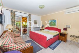 CRIKVENICA, SELCE - Jedinstvena Villa za obiteljski hotel, Crikvenica, Kuća