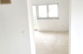 Posedarje,novi 2-soban apartman na 1katu(A4)35m2 s vrtom i parkingom, Posedarje, Appartamento