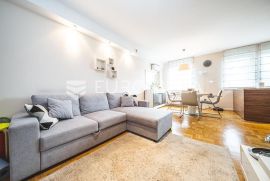 Zagreb, Vrbani, moderan dvosoban stan NKP 48,52 m2, spremište, Zagreb, Daire