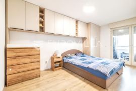 Zagreb, Srednjaci prekrasan trosoban stan 66m2 na 18. katu, Zagreb, Stan